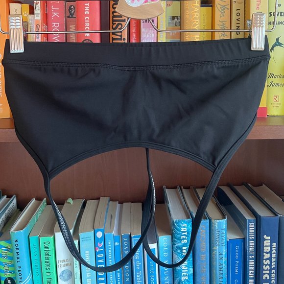 lululemon flow y bra - black - Picture 2 of 4